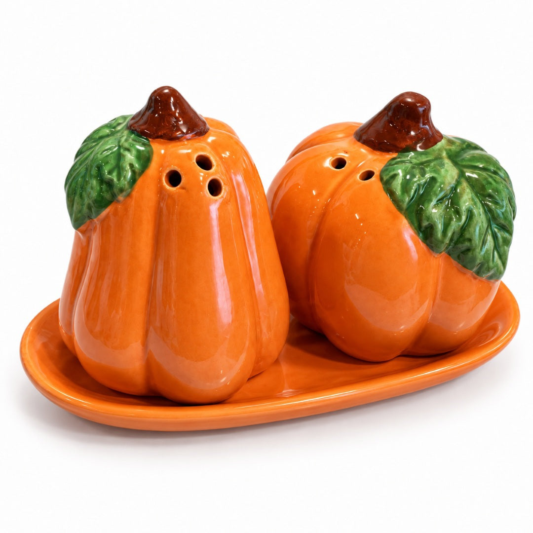 Pumpkins - Salt and Pepper Shakers