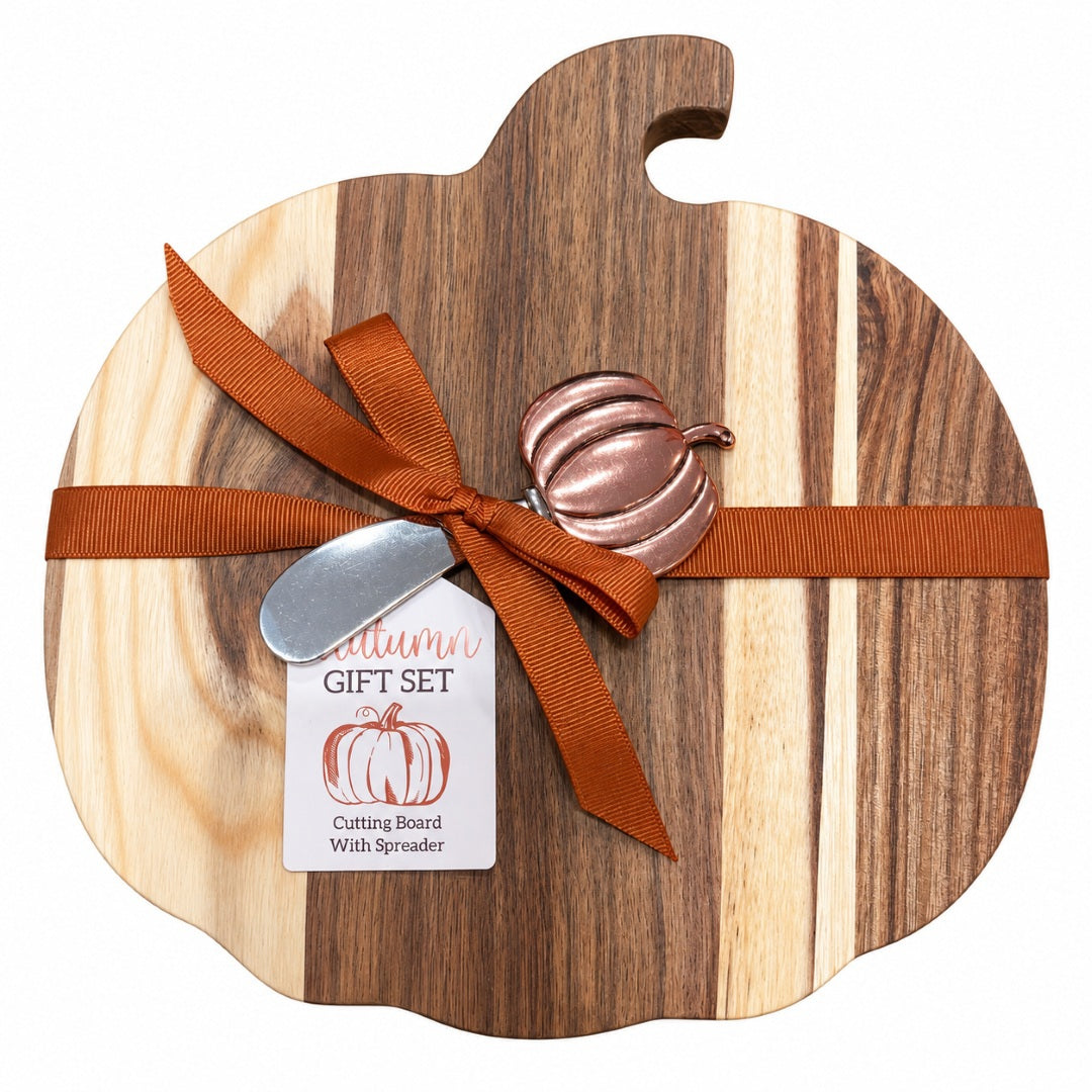Pumpkin Cutting Board With Spreader